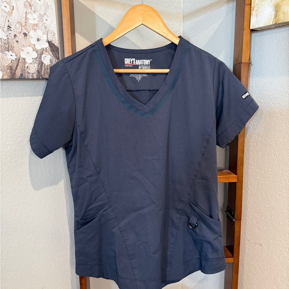 Grey's Anatomy Women's charcoal scrub S Top